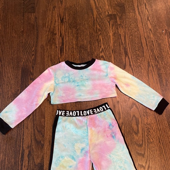 Size 6 Tie Dye Crop Top and Jogger Outfit - Picture 4 of 6